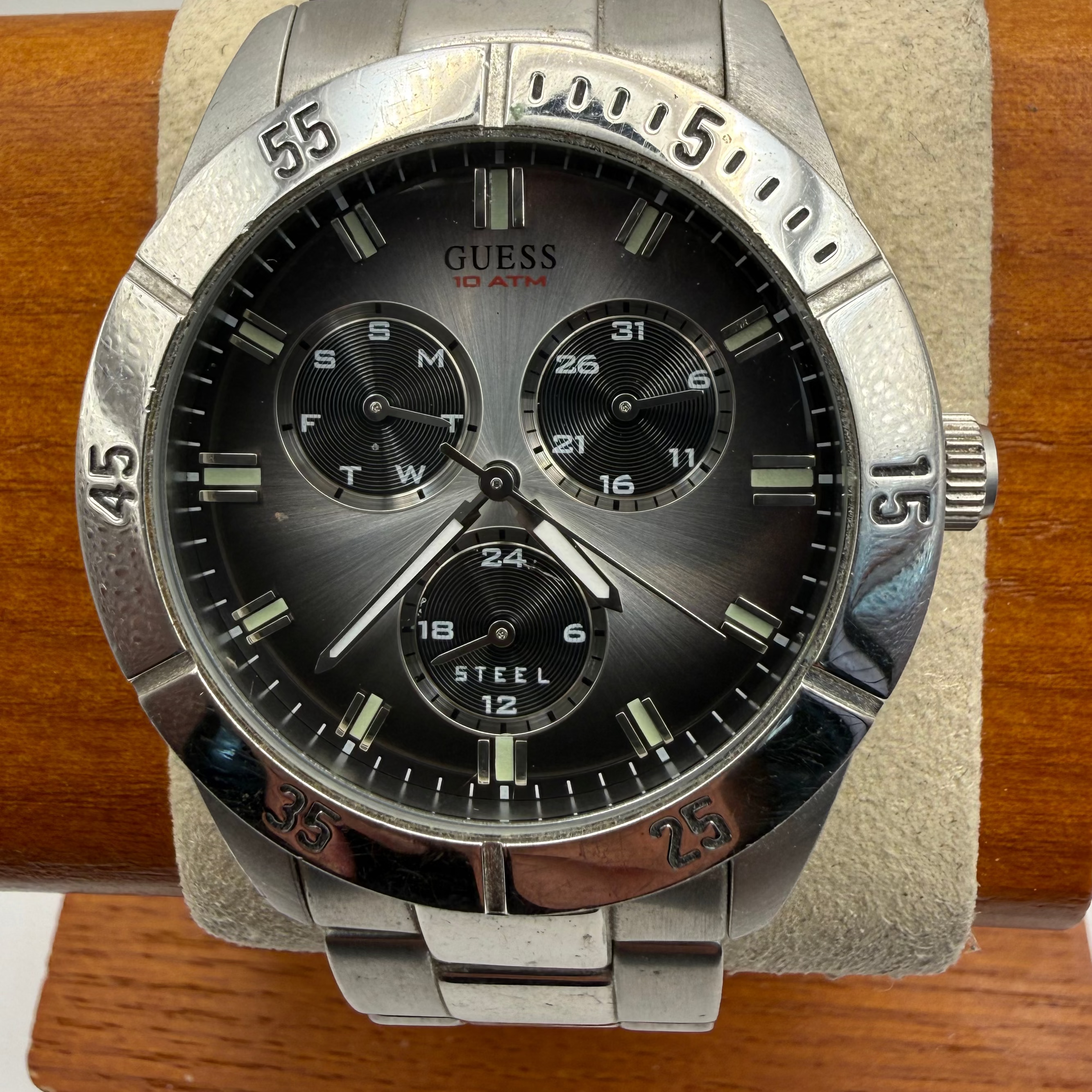 Guess Steel 10 ATM Multi Dial Watch – 42.5mm – 19cm Bracelet – Pre Loved – Fully Tested & Working- £40.00