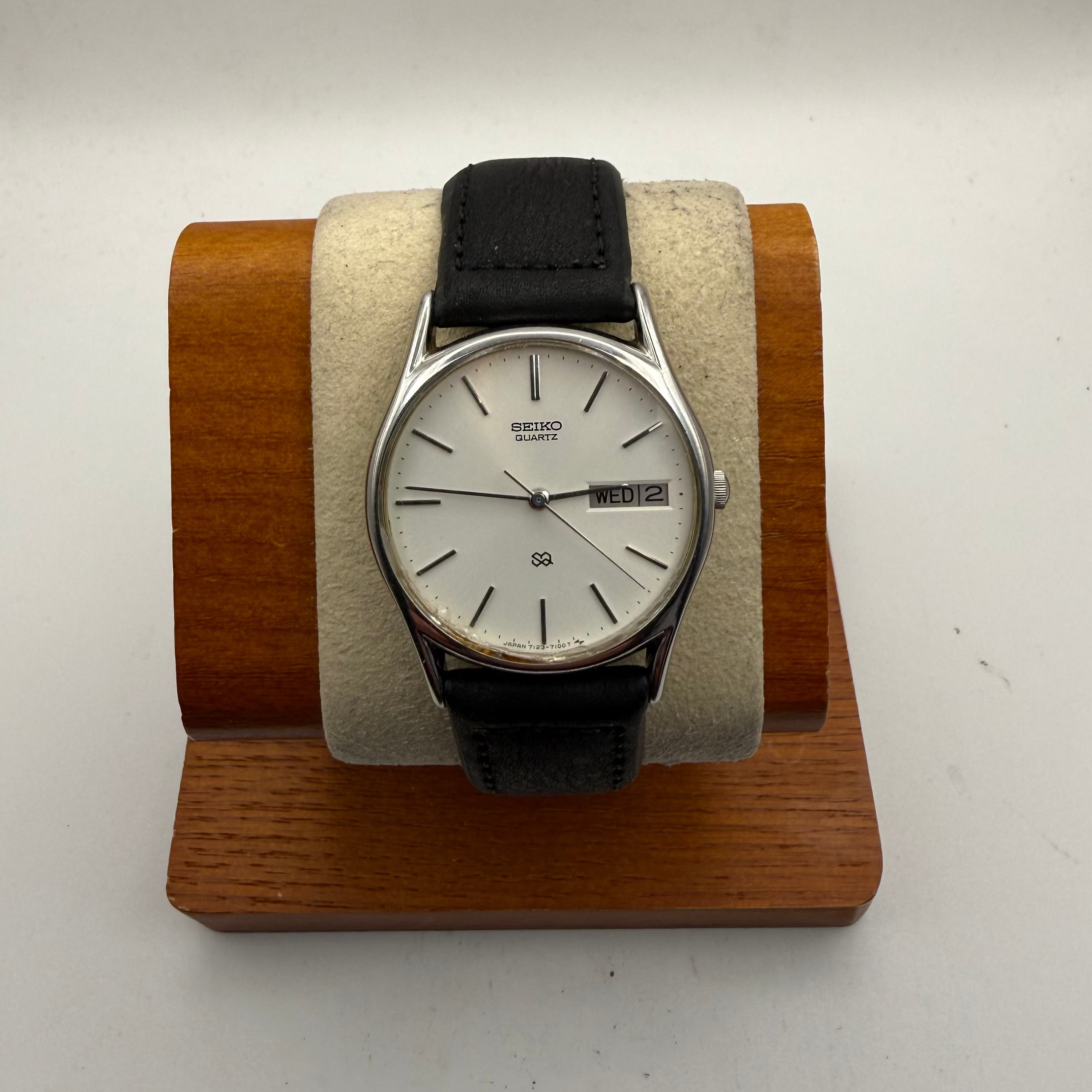 Vintage Seiko Quartz Day Date 7123-7090 Watch- £50.00