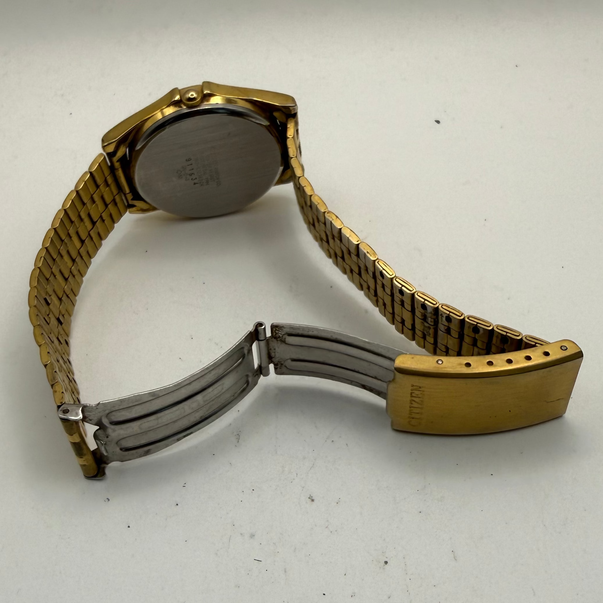 Citizen Eco-Drive WR50 Gold Tone Bracelet Watch 37mm Fully Serviced- £80.00