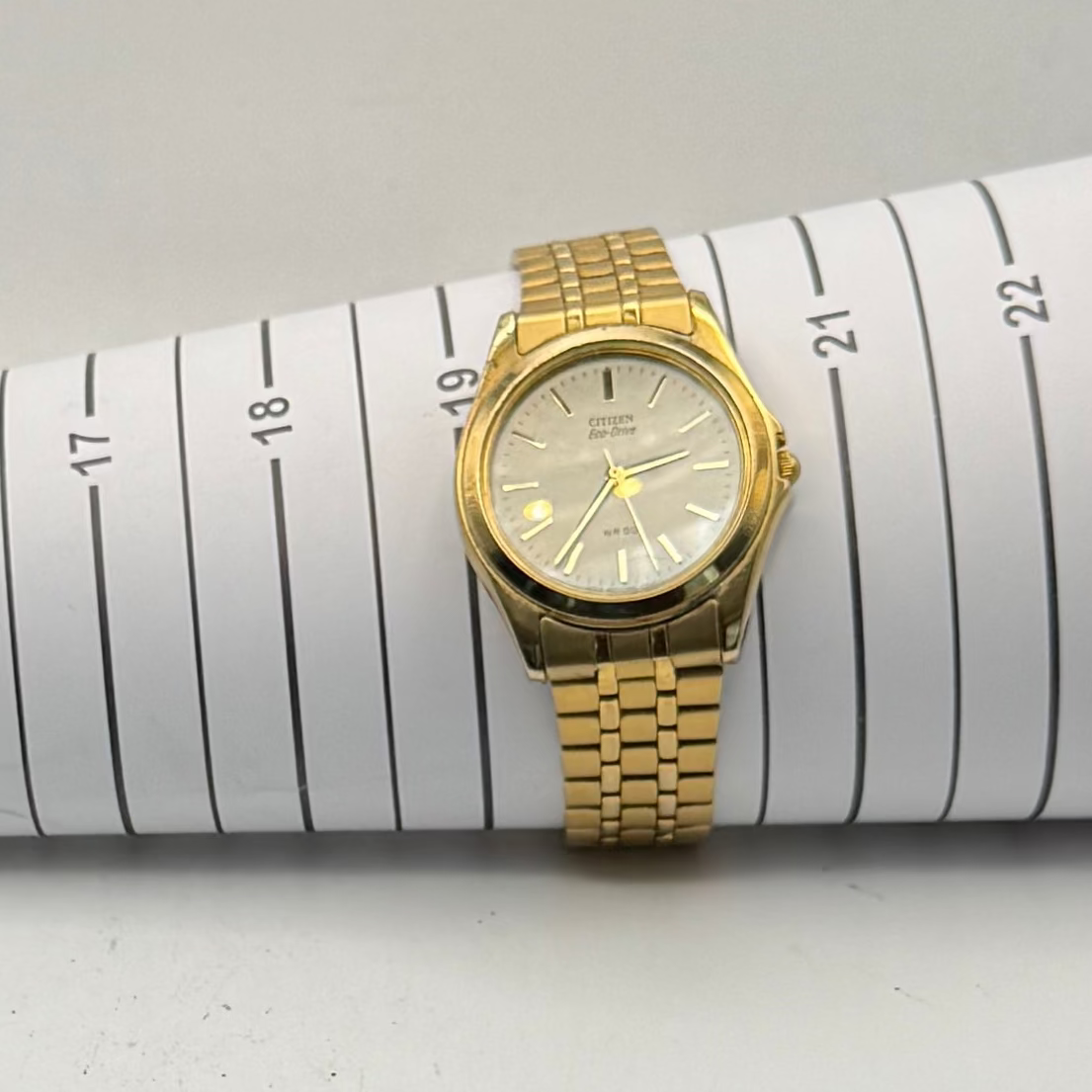 Citizen Eco-Drive WR50 Gold Tone Bracelet Watch 37mm Fully Serviced- £80.00