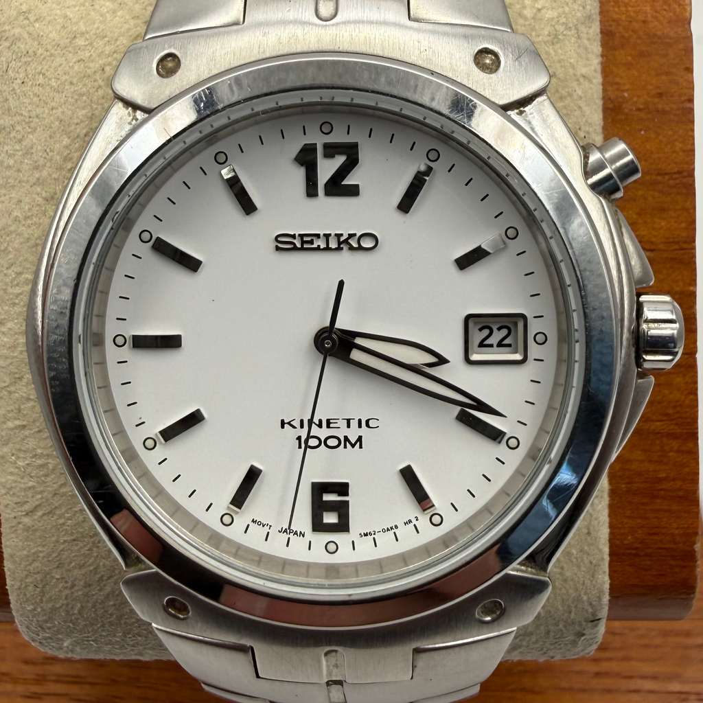 Seiko Kinetic 100M – White Dial – Fully Serviced – New Capacitor- £100.00