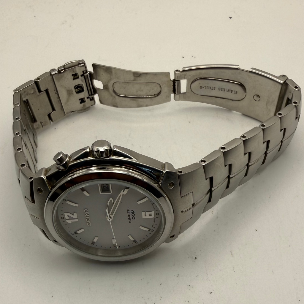Seiko Kinetic 100M – White Dial – Fully Serviced – New Capacitor- £100.00