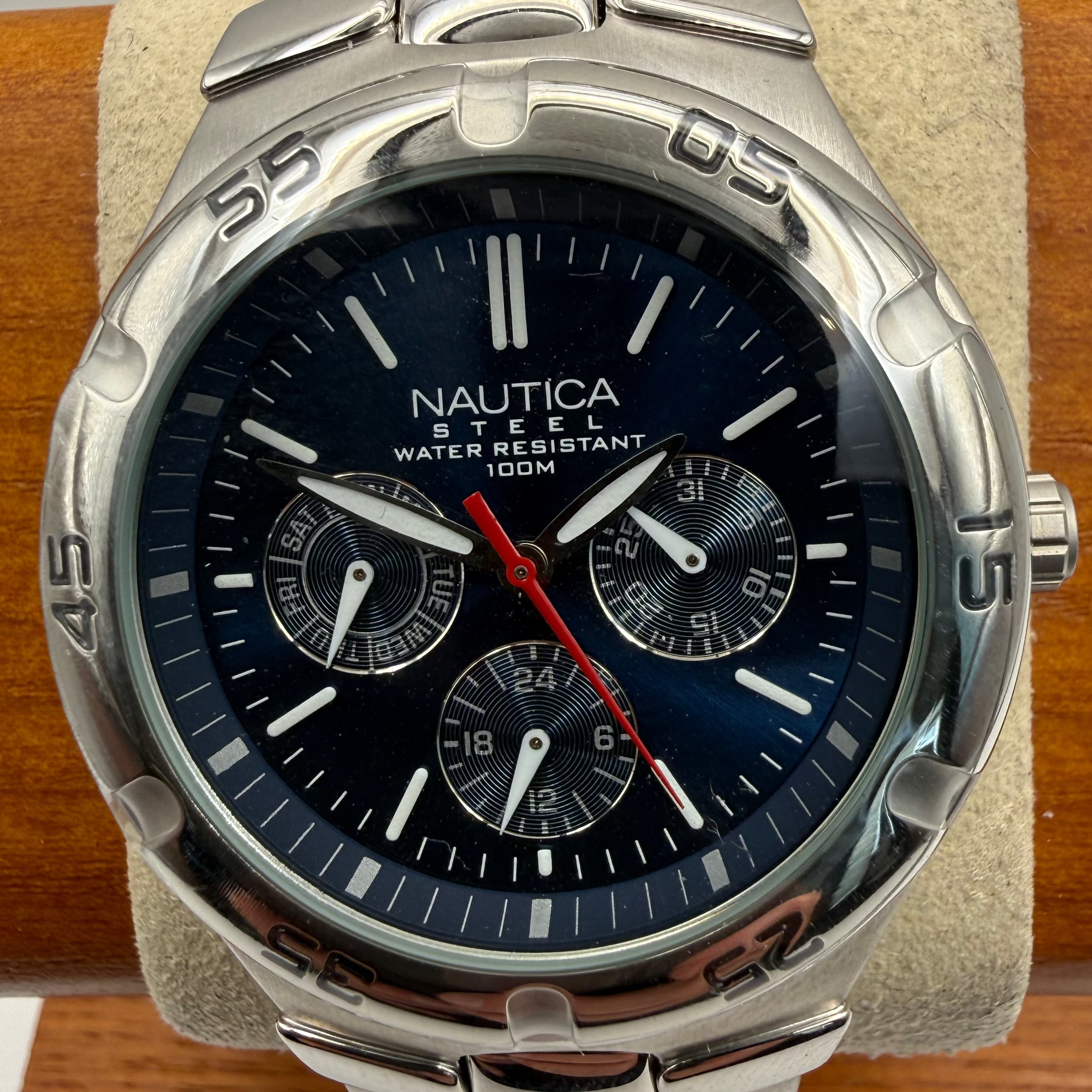 Nautica Steel Blue Dial Men’s Watch 100M Stainless Steel Full Set- £85.00
