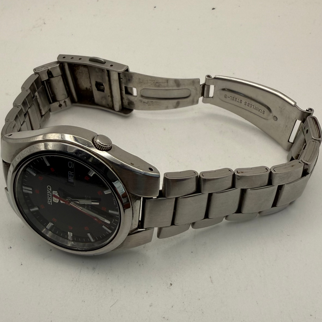 Seiko 5 Automatic 21 Jewels – Black Dial – Exhibition Caseback- £79.95