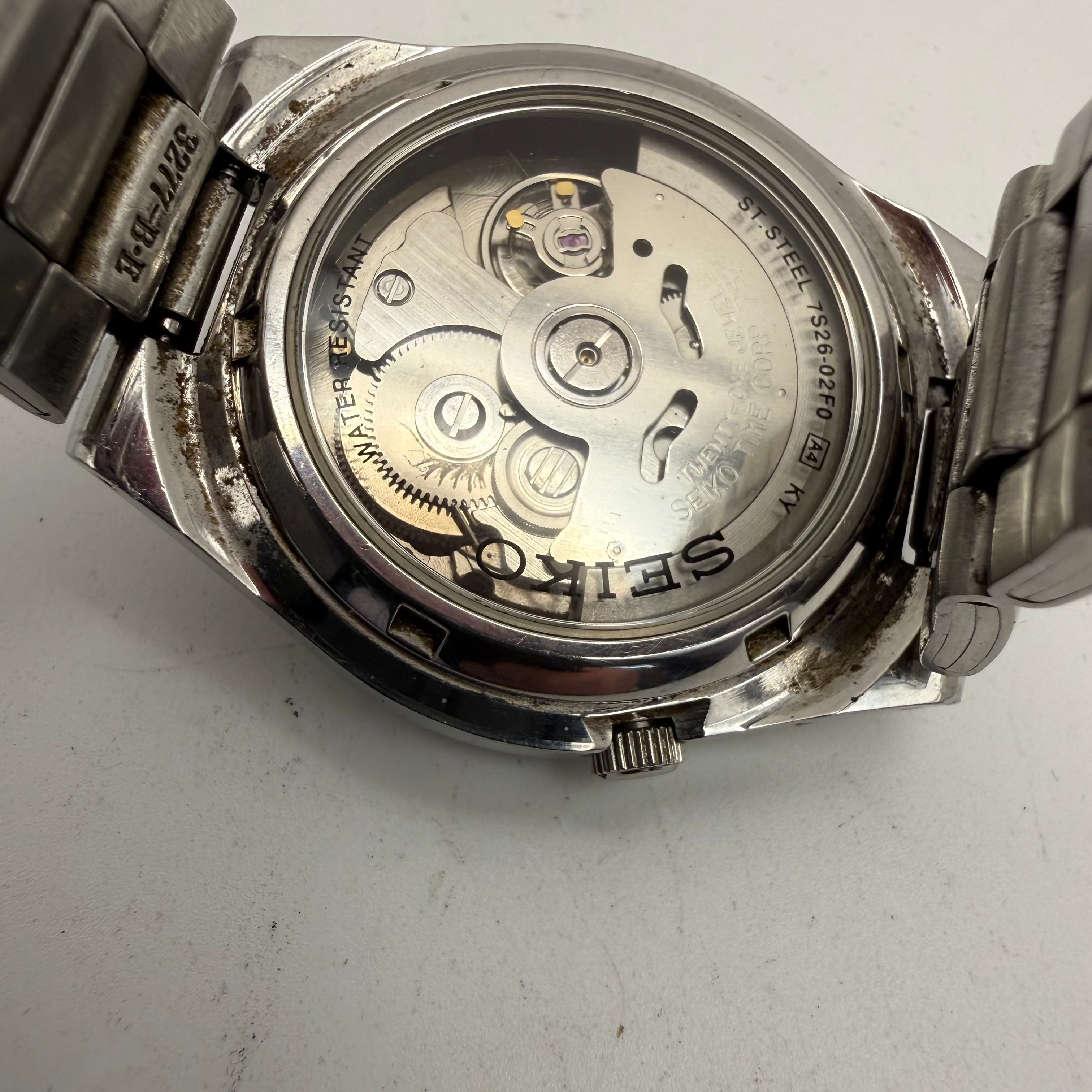Seiko 5 Automatic 21 Jewels – Black Dial – Exhibition Caseback- £79.95