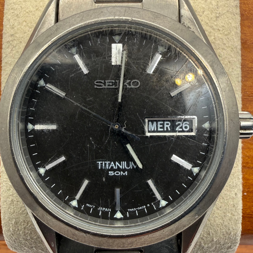 Seiko Titanium 50M Day-Date- £79.99