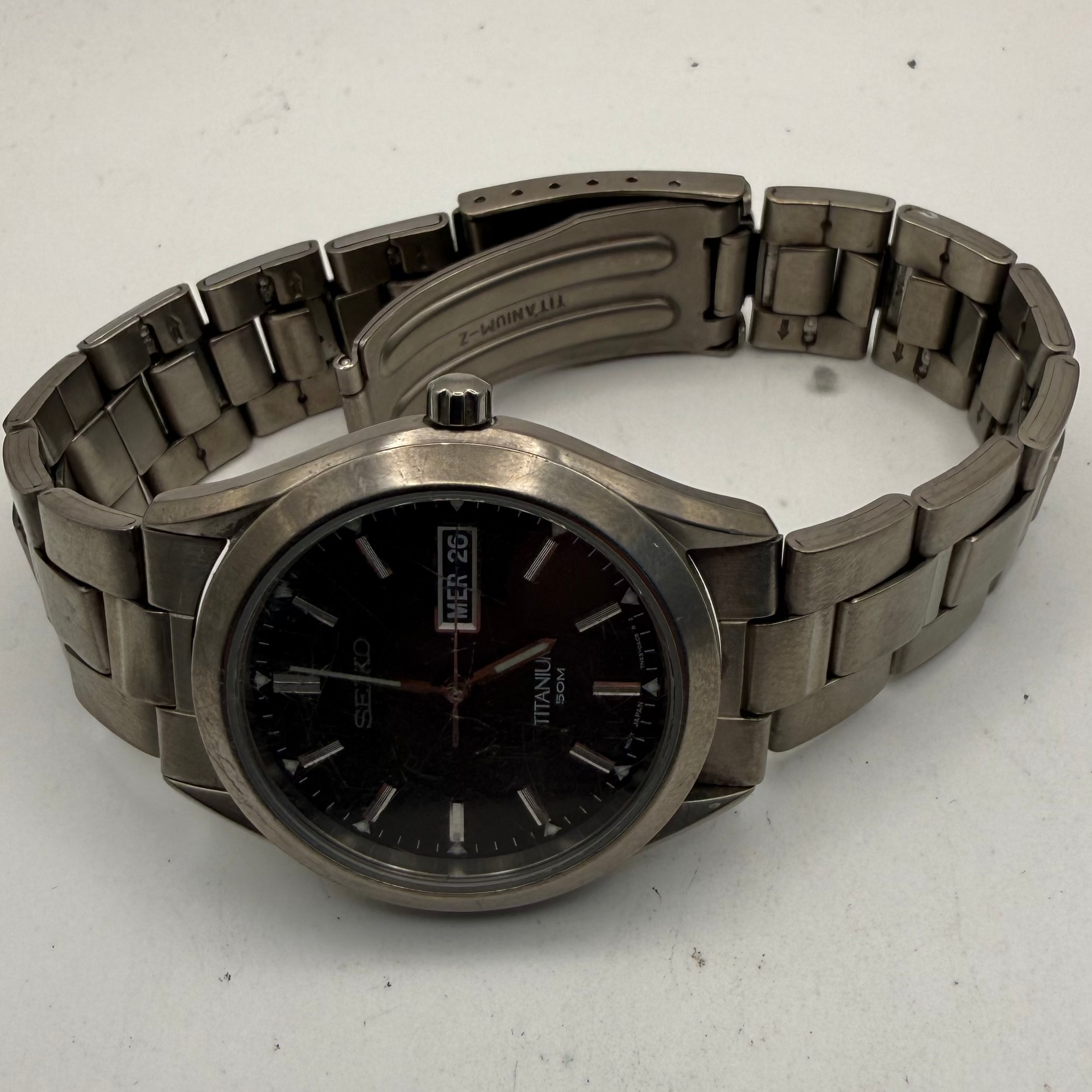 Seiko Titanium 50M Day-Date- £79.99