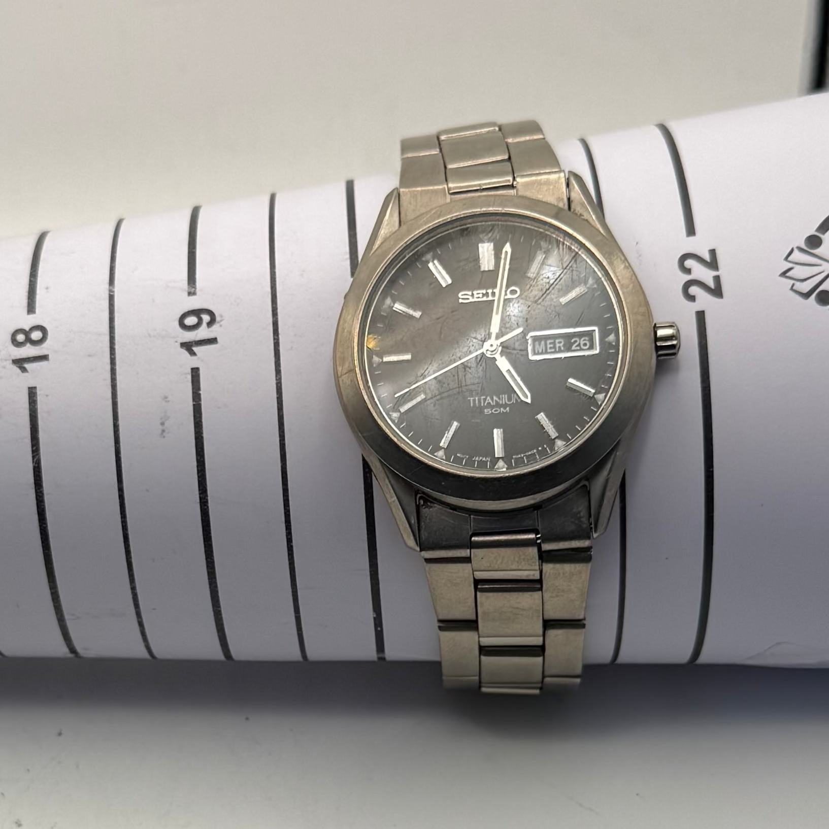 Seiko Titanium 50M Day-Date- £79.99