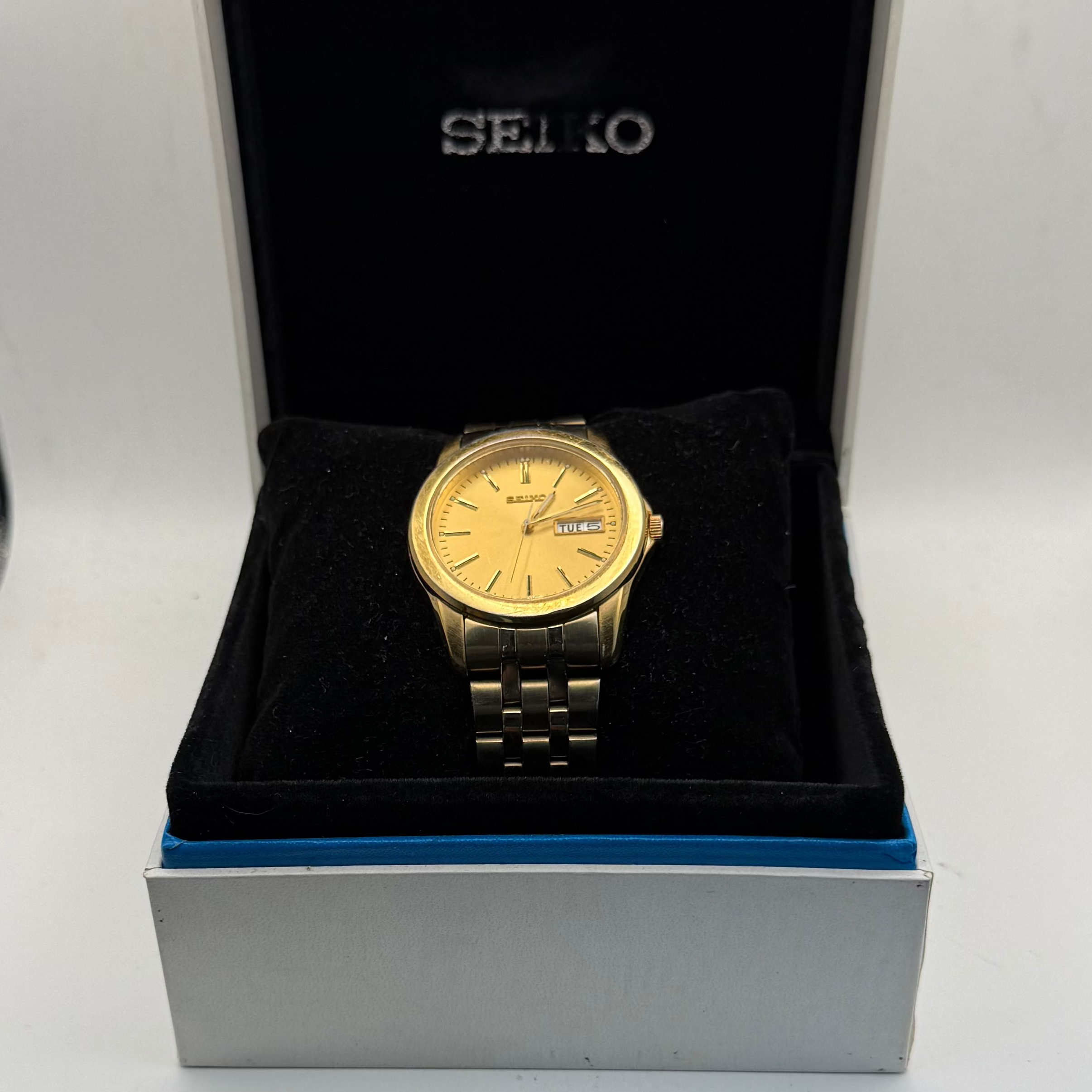 Seiko 7N43-0AB8 Gold Dial Quartz Day Date Watch Full Set Box Papers Receipt 2008- £50.00