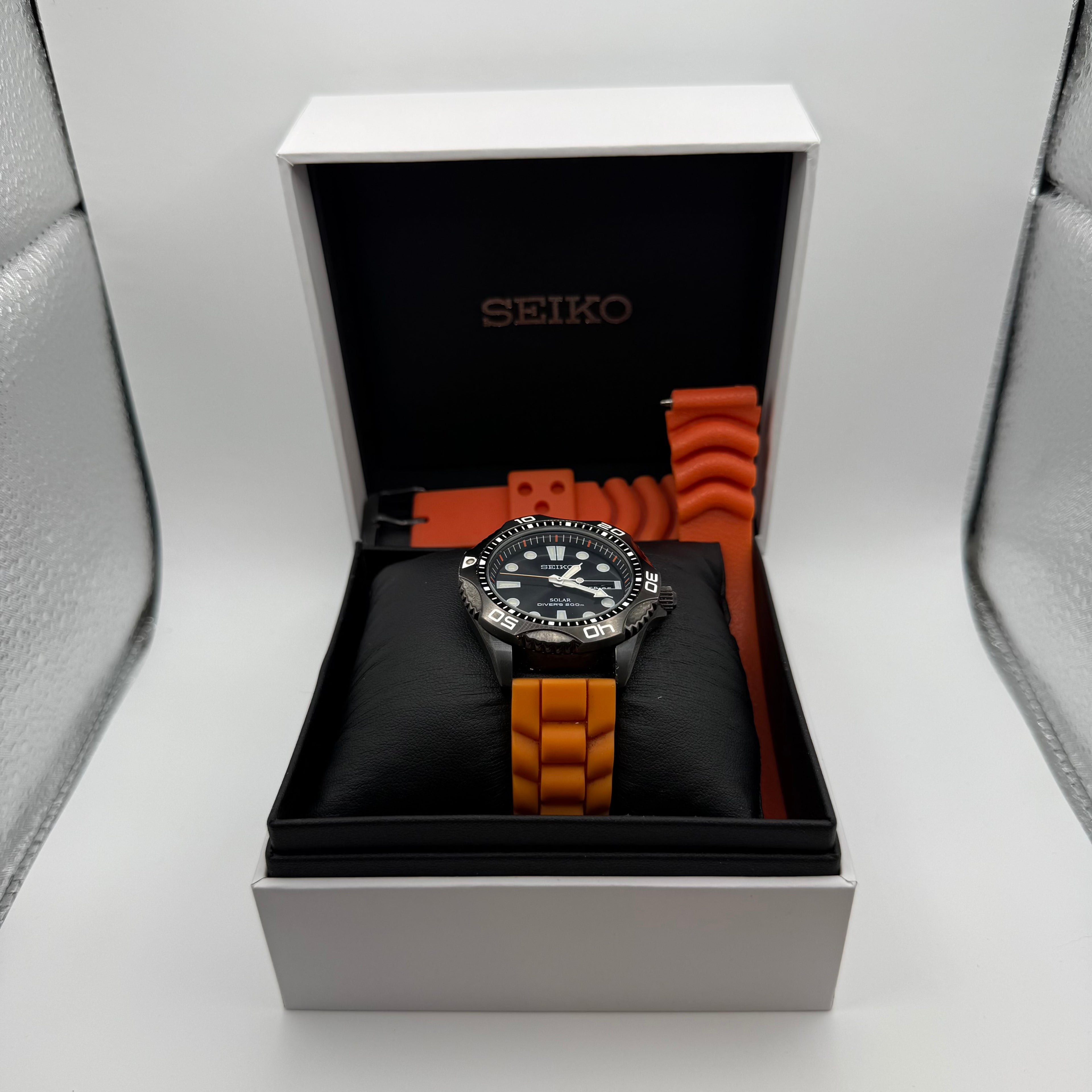 Seiko Prospex Solar Diver 200m – SNE498P1