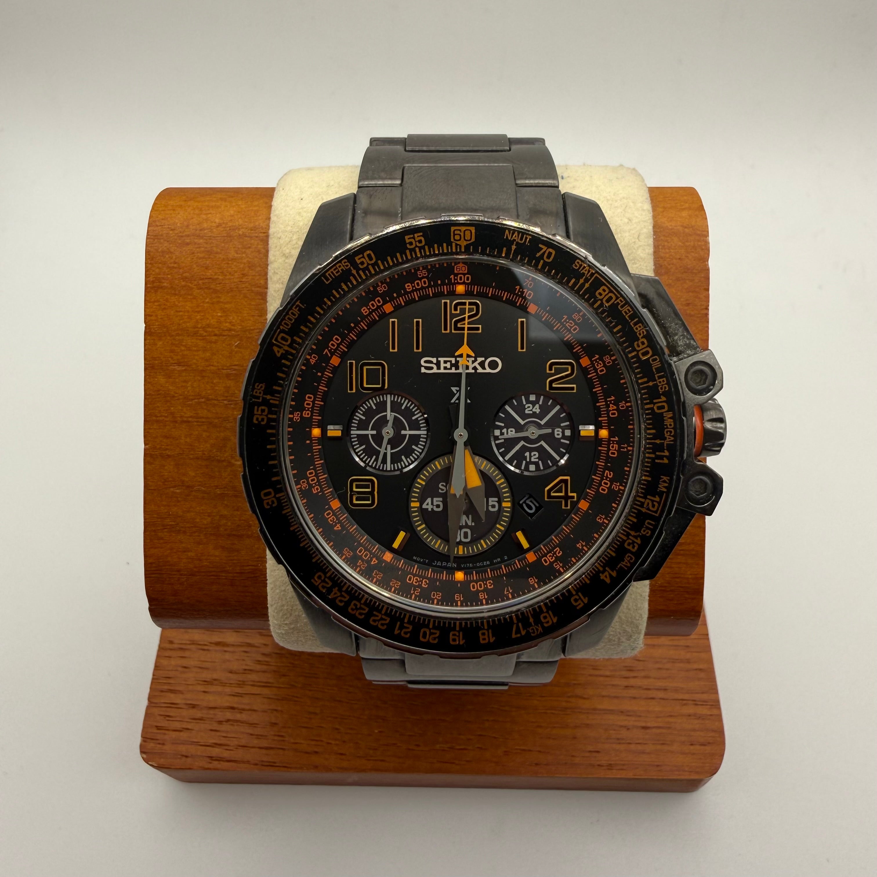 Seiko Prospex Solar Chronograph V176-0CZ0 Black & Orange-£239.95