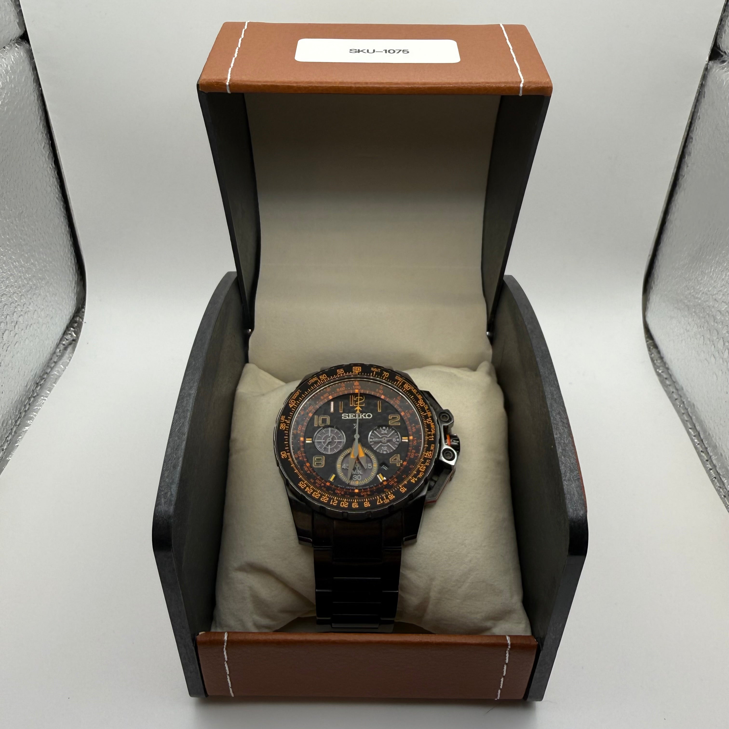 Seiko Prospex Solar Chronograph V176-0CZ0 Black & Orange-£239.95