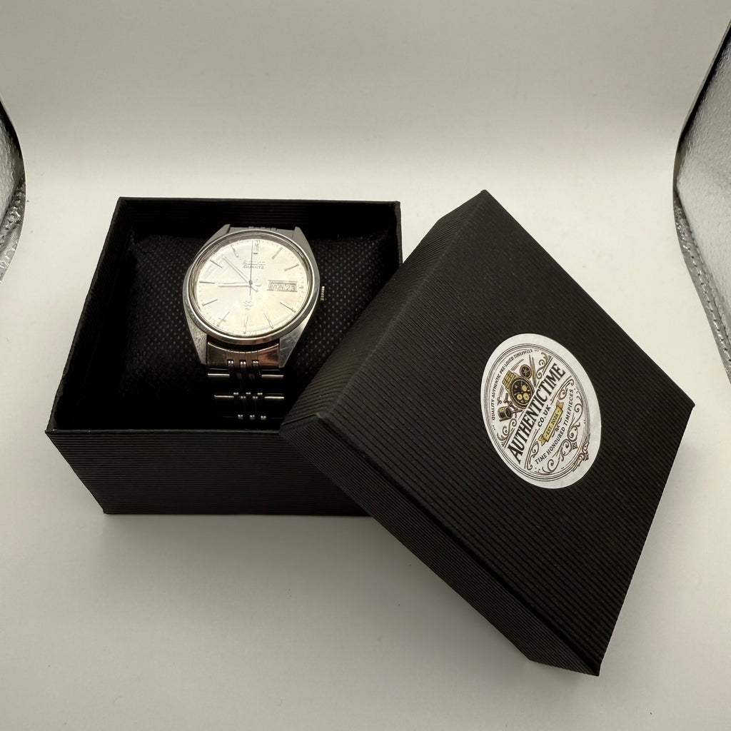 Seiko Quartz 1N21-00 Day-Date Stainless Steel Watch-£89.99
