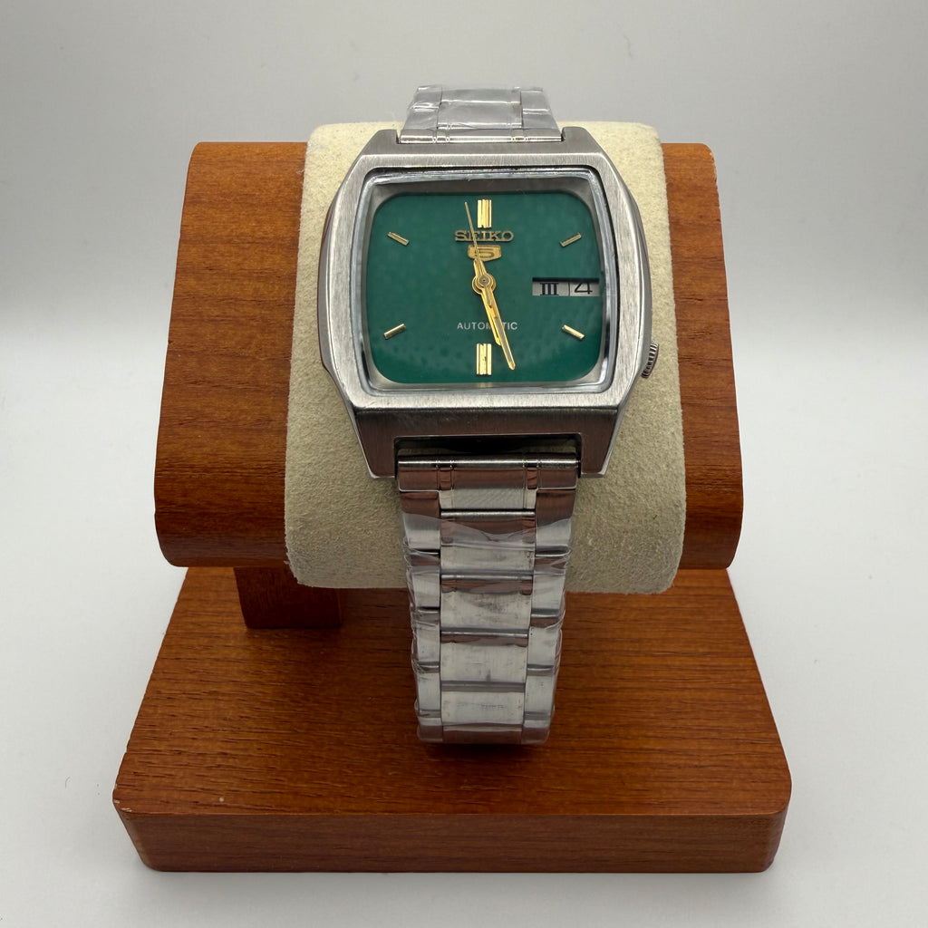 Seiko Automatic 8714-3035 – July 1979 – Green Dial – Vintage TV Case- £114.99