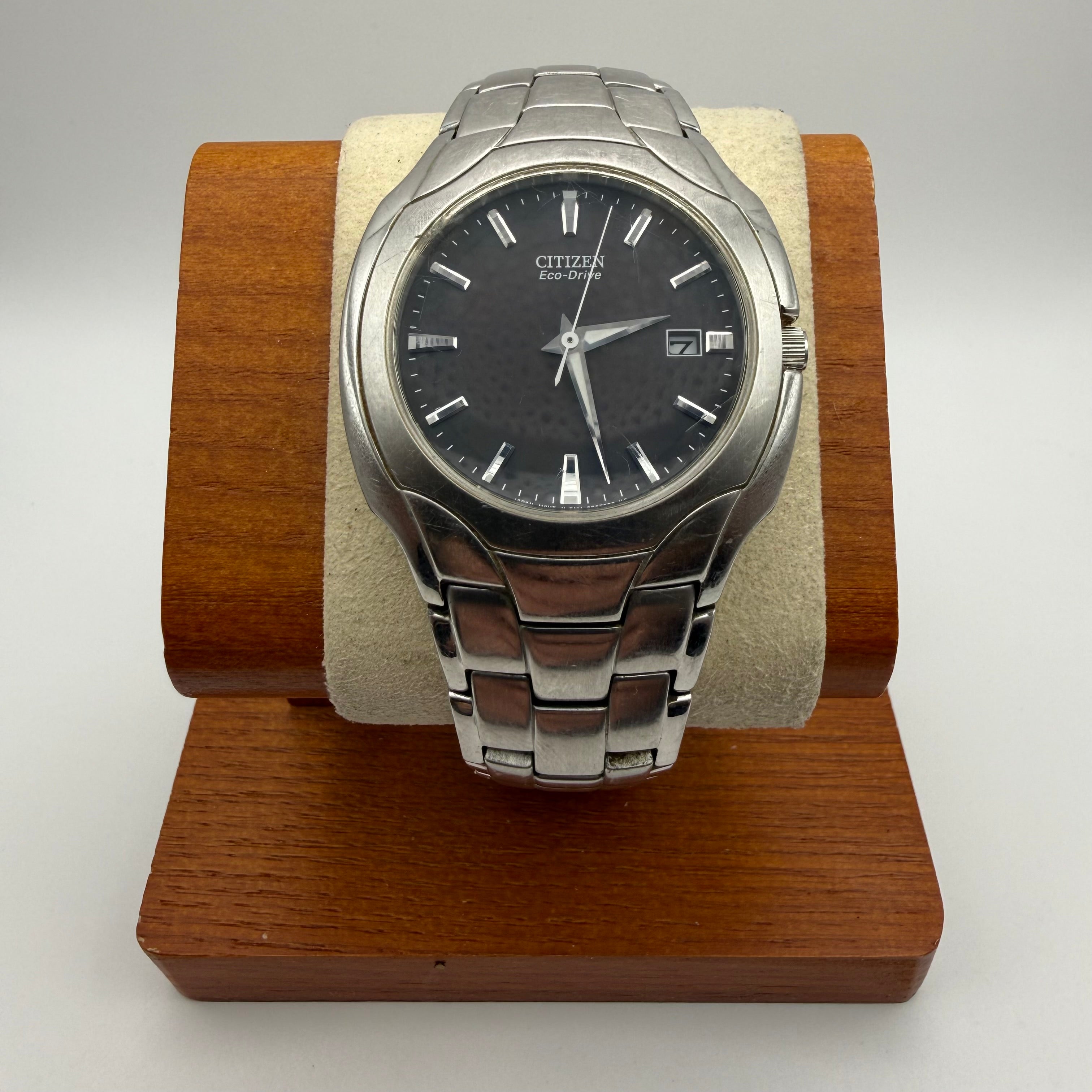 Citizen Eco-Drive Black Dial Stainless Steel Watch- £79.95