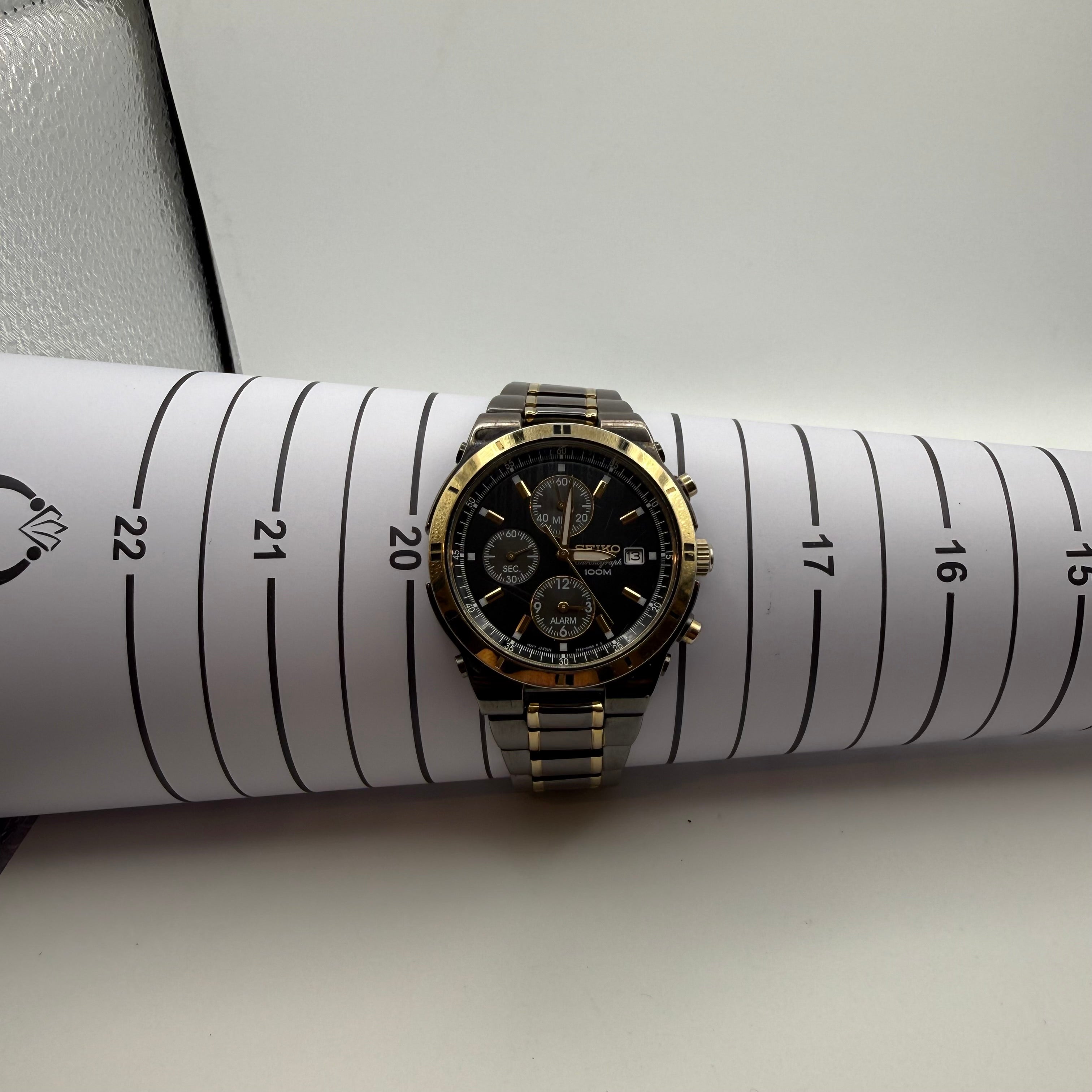 Seiko 5 Superior Automatic 23 Jewels 7S36-0072 Black Dial Display Caseback - £109.99