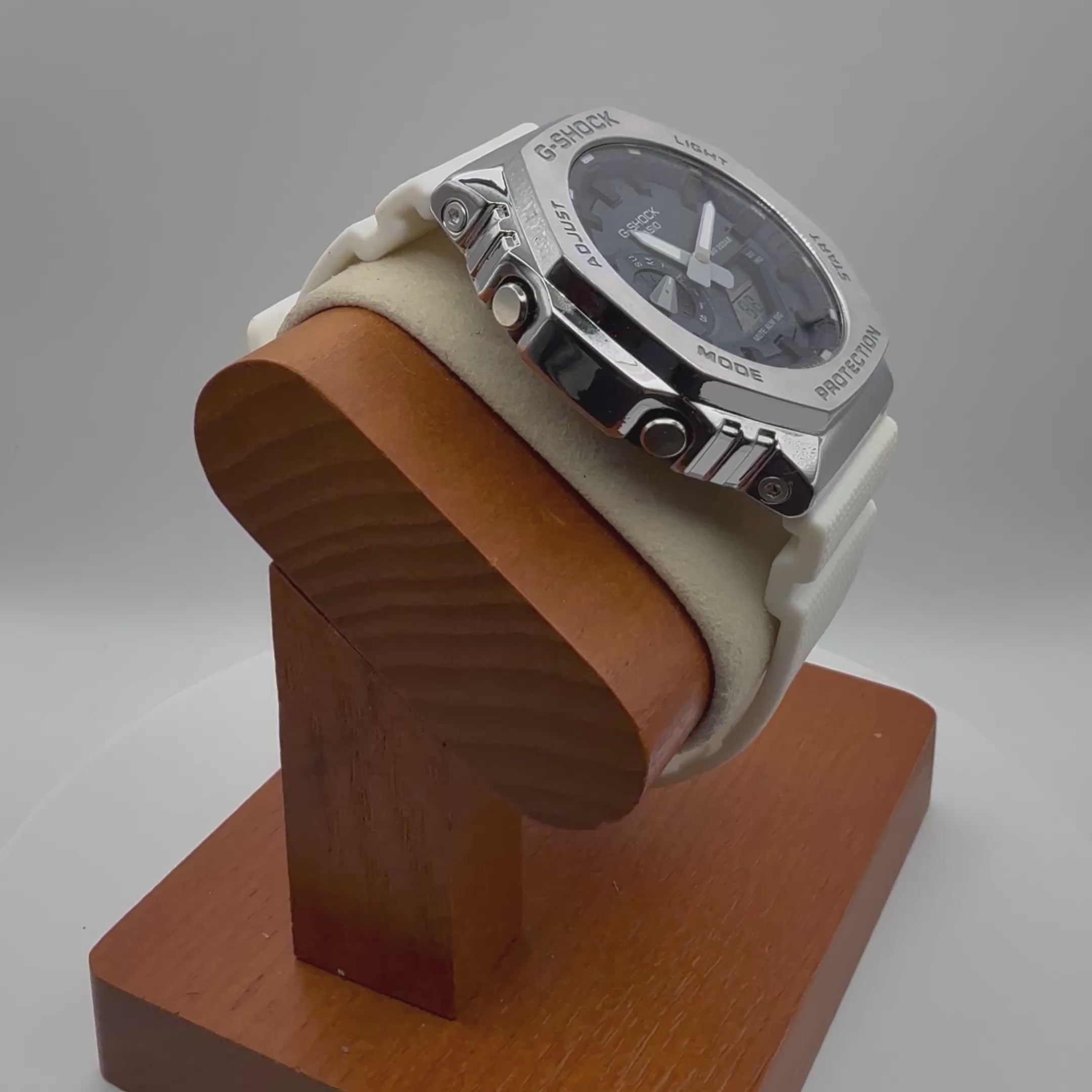 Casio G-Shock GM-2100 Steel “CasiOak” Blue Dial- £99.99