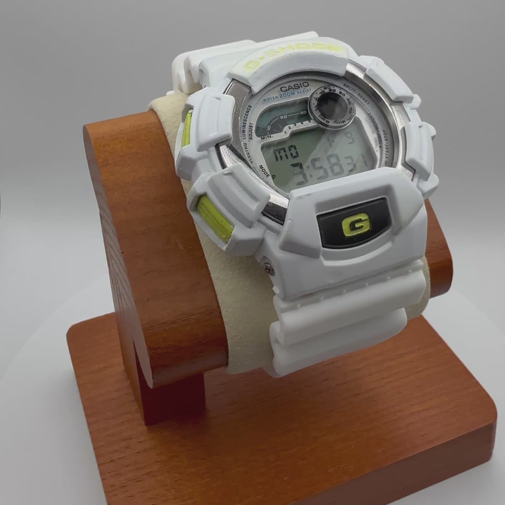 Casio G-Shock DW-9500 “Fox Fire” – c.1997-£99.99