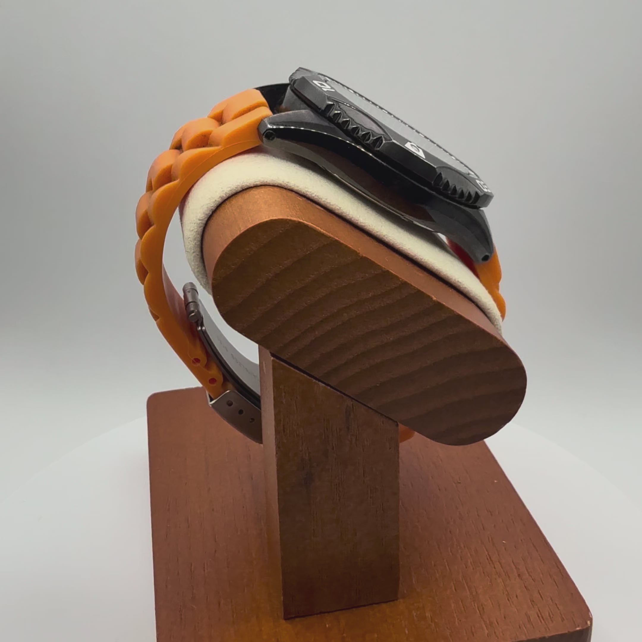 Seiko Prospex Solar Diver 200m – SNE498P1